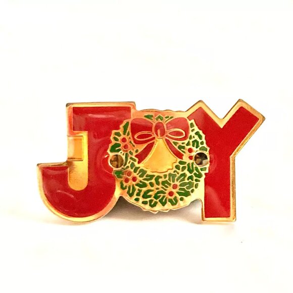 Vintage Christmas JOY Wreath Holly Tie Tac Lapel Pin Brooch Enamel Red Green - Picture 3 of 12